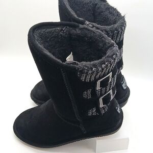 BearPaw Size 8 Women's Boots Buckle Style